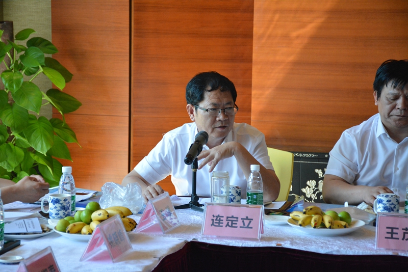 16-1、新成立的岩土工程勘察研究所所长连定立发言.jpg